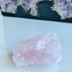 İşlenmemiş Pembe Kuvars Doğal Taş Kaya