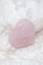 Kalp şeklinde Pembe kuvars doğal taş - Görsel 3
