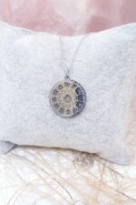 Beyaz Astroloji Kolyesi